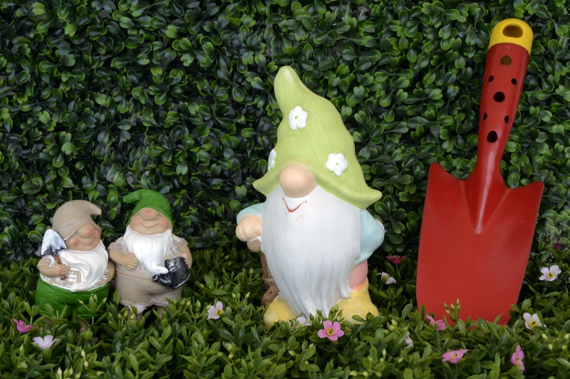 jardinerie-GRASSE-min_garden-gnome-1404358